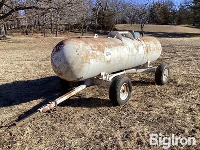Anhydrous Tank on Running Gear