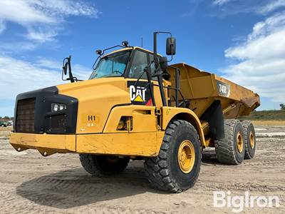 2013 Caterpillar 740B T/A Articulated Dump Truck