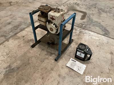 Case IH 3-Grain Moisture Tester & Portable Liquid Pump