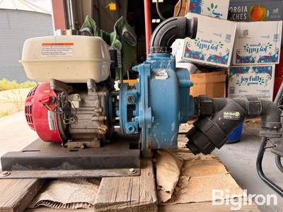 John Blue Transfer Pump w/Honda Engine