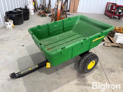 John Deere 10P Lawn Cart