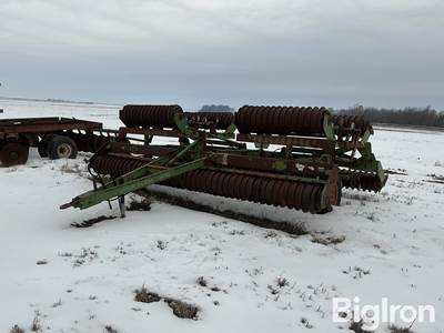 John Deere 970 Cultimultcher