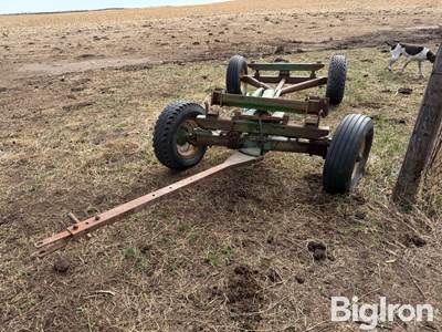 John Deere Running Gear w/Hoist