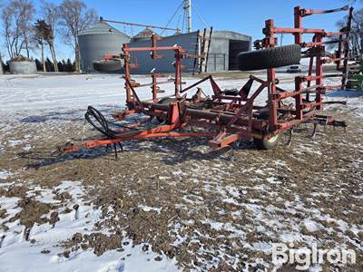 Massey Ferguson MF 259 Field Cultivator