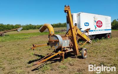 MInneapolis-Moline D Stationary Corn Sheller