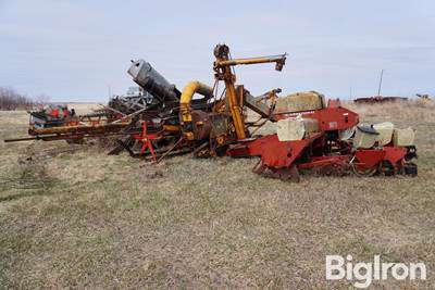 Minneapolis-Moline Corn Sheller & Other Units for Parts