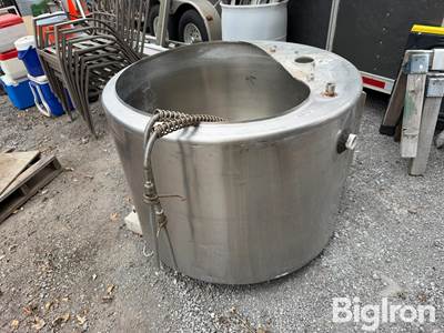 Mueller 150-Gal Stainless Steel Tank