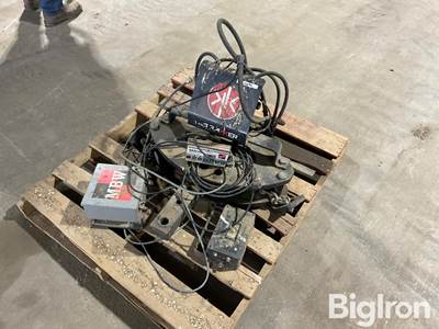 MBW Pro Tracker Hydraulic Hitch Attachment