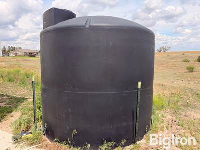 2150-Gallon Poly Soft Water Tank