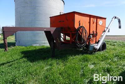 5th Wheel Trailer w/185 Bu Gravity Box & Drill Fill