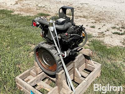 2005 Yanmar 4TNV84T-D Diesel Engine (For Parts)