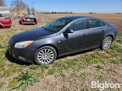 2011 Buick Regal CXL 4 Door Sedan
