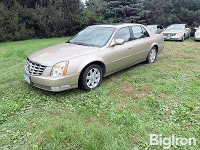 2006 Cadillac DTS Luxury 1 Sedan