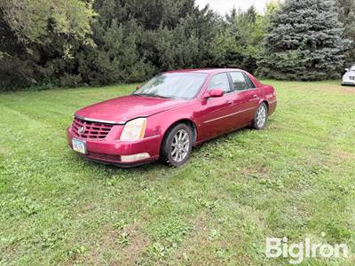 2007 Cadillac DTS Performance Sedan