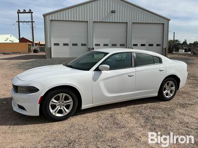 2018 Dodge Charger SXT 4 Door Sedan