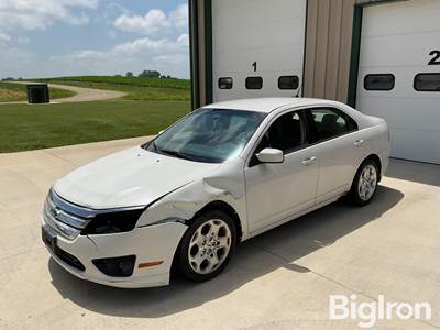 2010 Ford Fusion SE Car