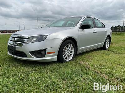 2012 Ford Fusion 4-Door Sedan