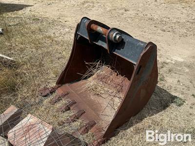Cat 36566D 36” Backhoe Bucket