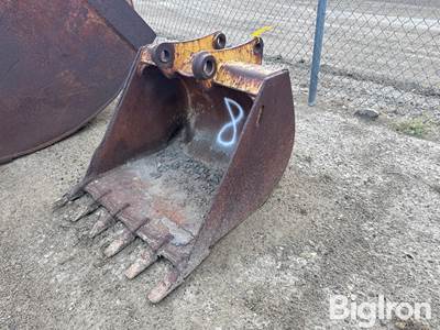 Caterpillar Backhoe Bucket