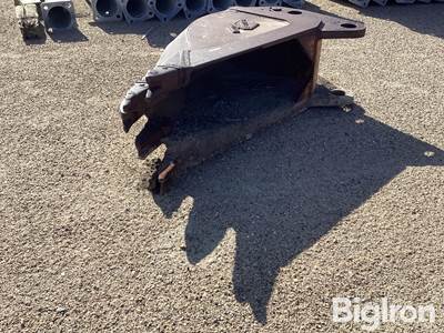 Hensley 26V24 Backhoe Bucket