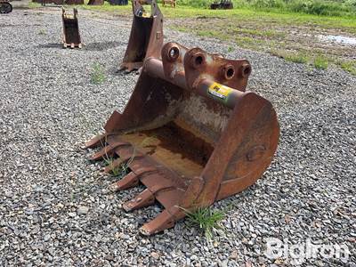 Strickland 36" Backhoe Bucket