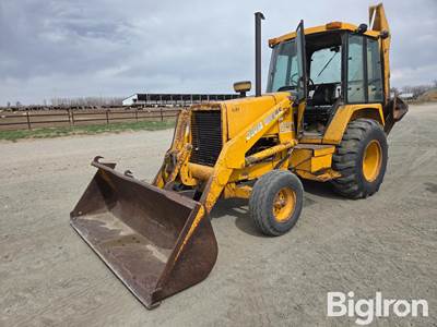 John Deere 410B Turbo Loader Backhoe