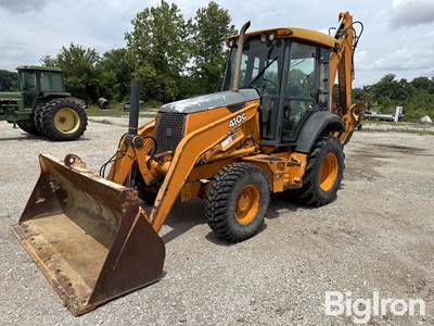 John Deere 410G Backhoe