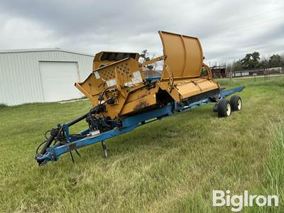 Haybuster 256 Bale Processor w/D&W Bale Feeder/Retriever