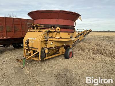 Haybuster H-1000 Tub Grinder