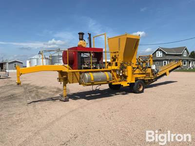 Haybuster H1000 S/A Tub Grinder