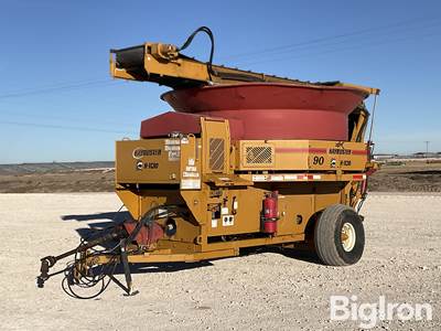 Haybuster H1130 Big Bite Tub Grinder