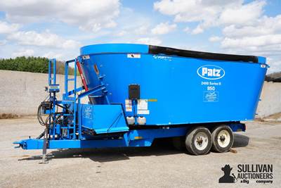 Patz 2400 Series II 950 T/A Feed Wagon