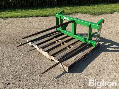 Frontier / John Deere Loader 44” Bale Spear Attachment