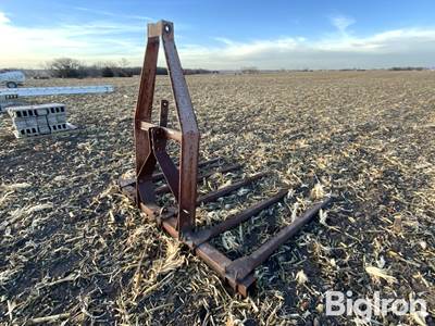 Hesston 3-Pt Bale Fork