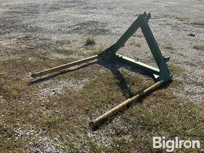 MDS Double Prong Bale Spear