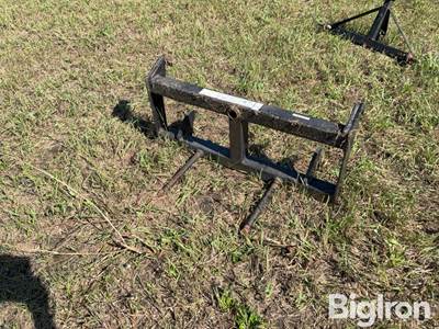 Tri-L WW-2200QT Bale Spear