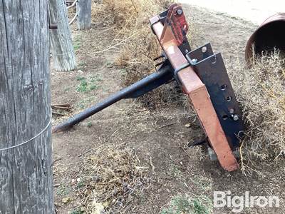 Category 3 Narrow 3-pt Bale Spear