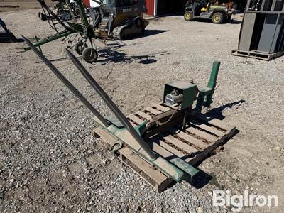 Slide-In Hydraulic Bale Fork for Pickup