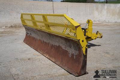 2013 Degelman 7200 6-Way Front Mount Blade