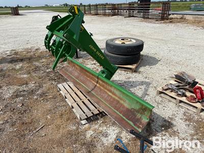 John Deere 115 9' 3-Pt Blade