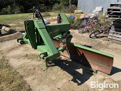 John Deere 155 3-Pt Blade