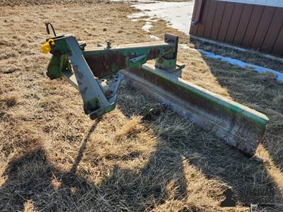 John Deere 9' 3-Pt Blade