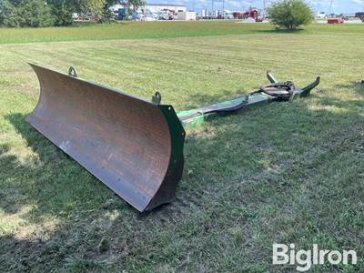 John Deere 10’ hydraulic angle tractor front dozer blade