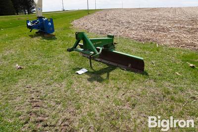 John Deere 95 8' Blade