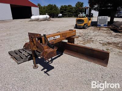 Kewanee 9” 3-Pt 6-Way Blade