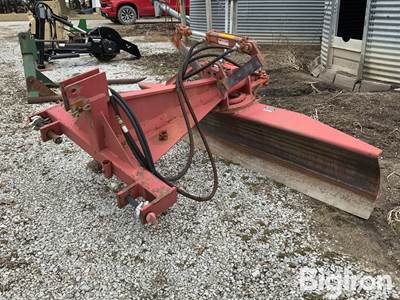 Plymouth 510008 8' 3-Pt Hydraulic Rear Blade