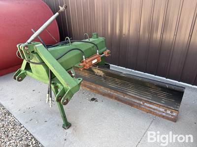 9’ hydraulic angle 3-Pt Mount Blade