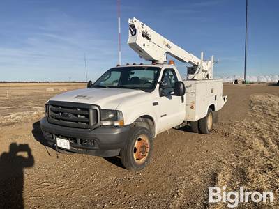 2004 Ford F450 Super Duty S/A Bucket Truck