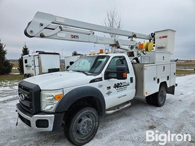 2015 Ford F550 XL Super Duty 4x4 Bucket Truck