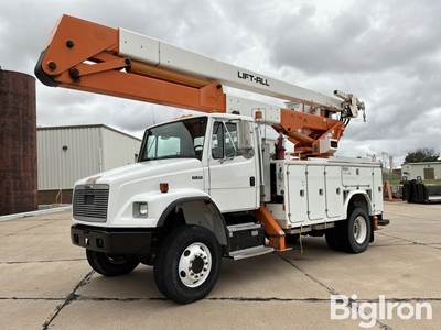 2002 Freightliner FL80 4x4 S/A Bucket Truck
